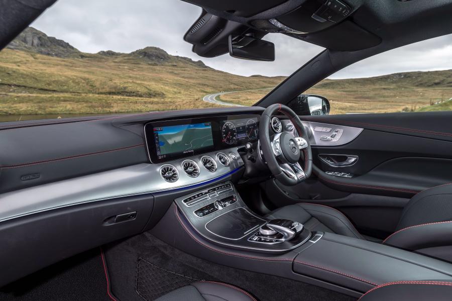 Торпедо Mercedes-AMG E53 4Matic+ Coupe (C238) 2018 года  (UK) (фото 4 из 40)